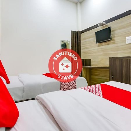 Oyo 75850 Vishwanath Guest House Varanasi Esterno foto