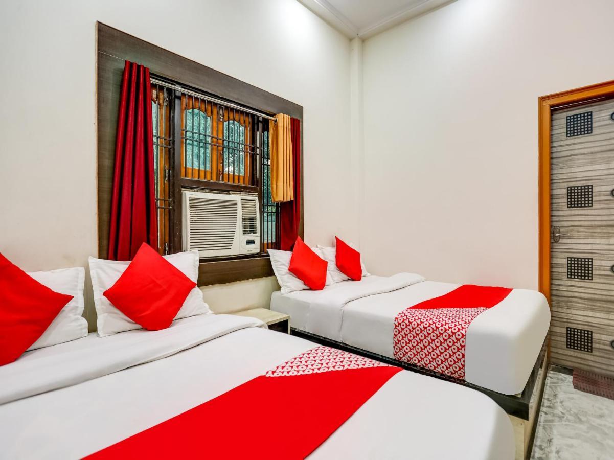 Oyo 75850 Vishwanath Guest House Varanasi Esterno foto