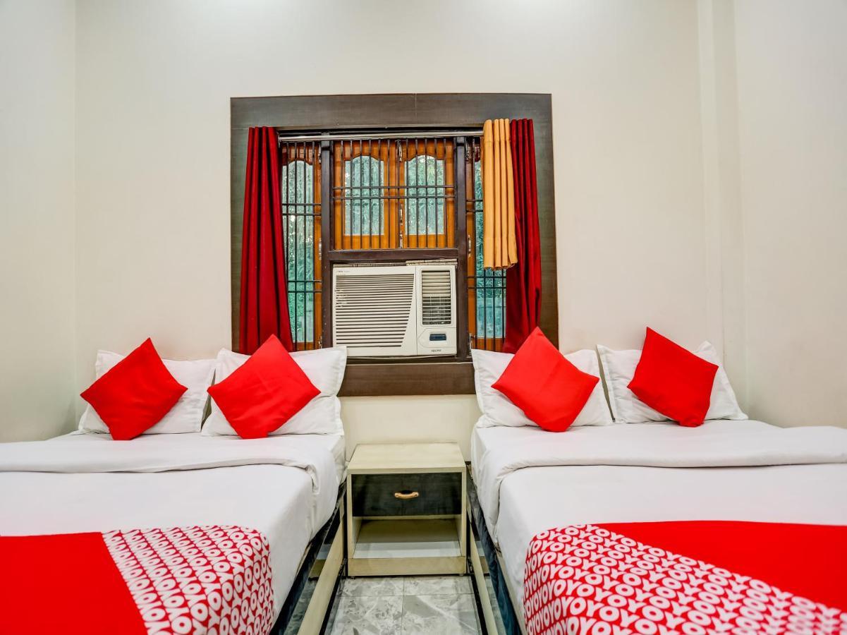 Oyo 75850 Vishwanath Guest House Varanasi Esterno foto