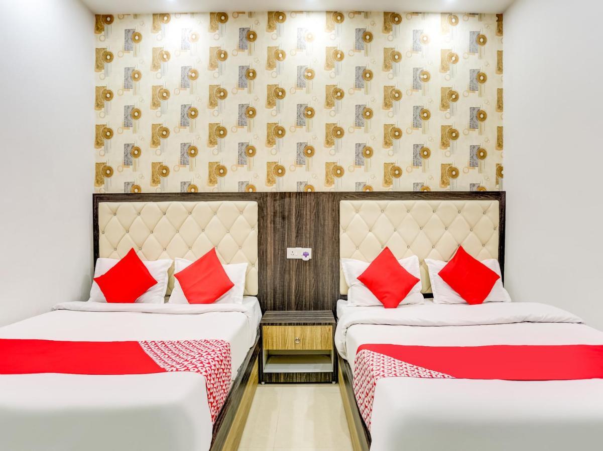 Oyo 75850 Vishwanath Guest House Varanasi Esterno foto