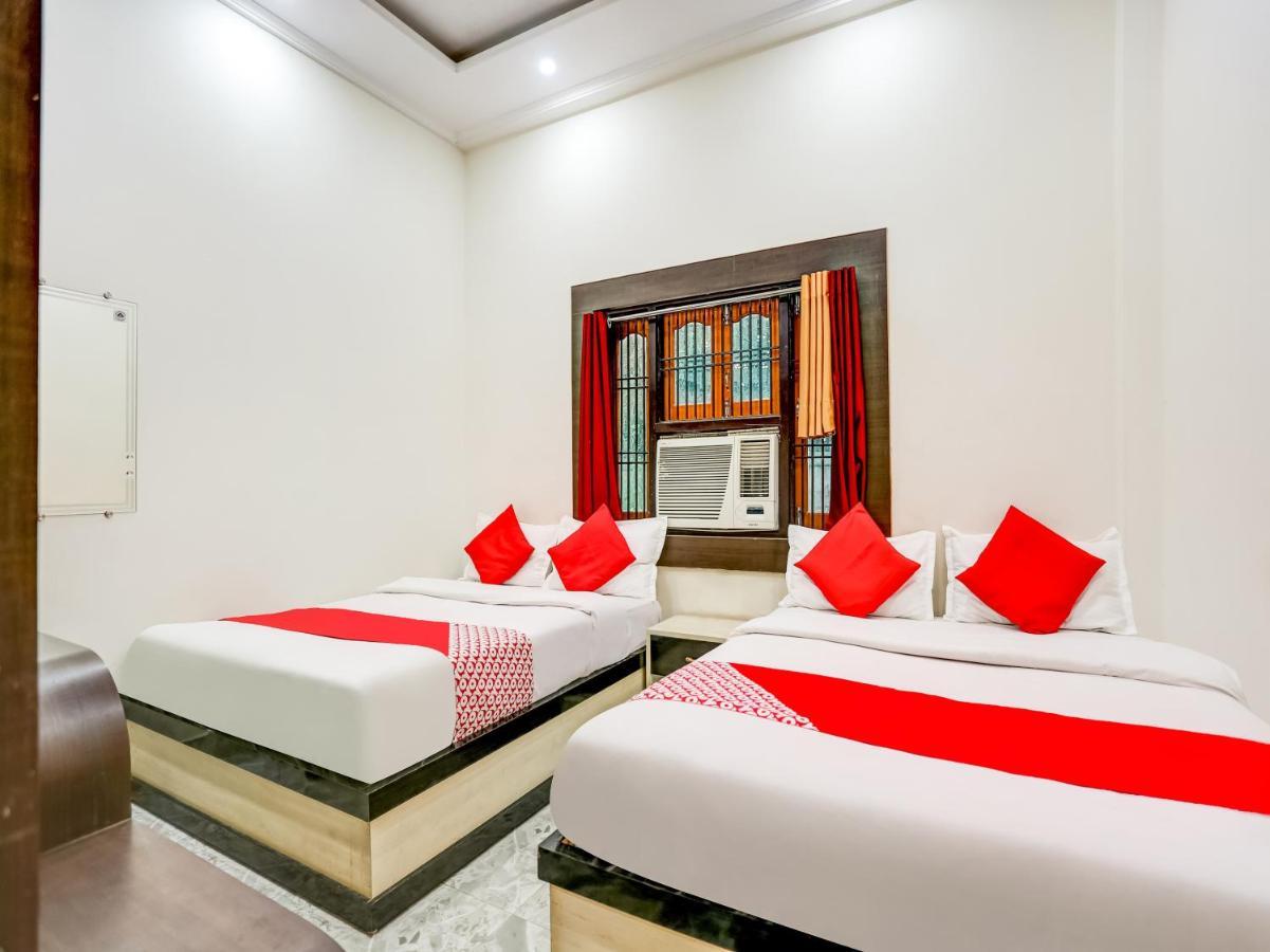 Oyo 75850 Vishwanath Guest House Varanasi Esterno foto